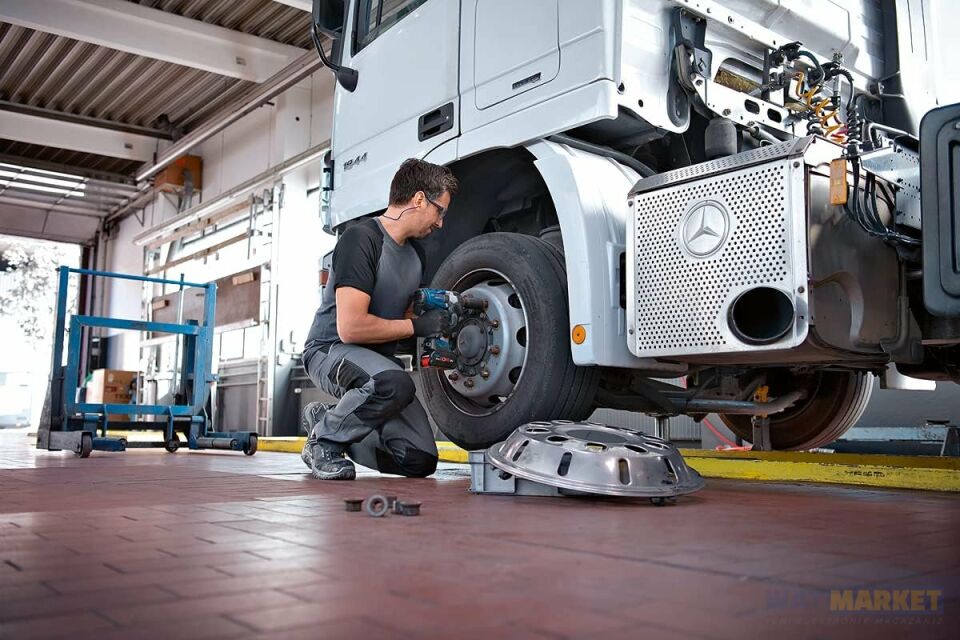 Bosch Professional GDS 18V-1050 H Akülü Darbeli Somun Sıkma